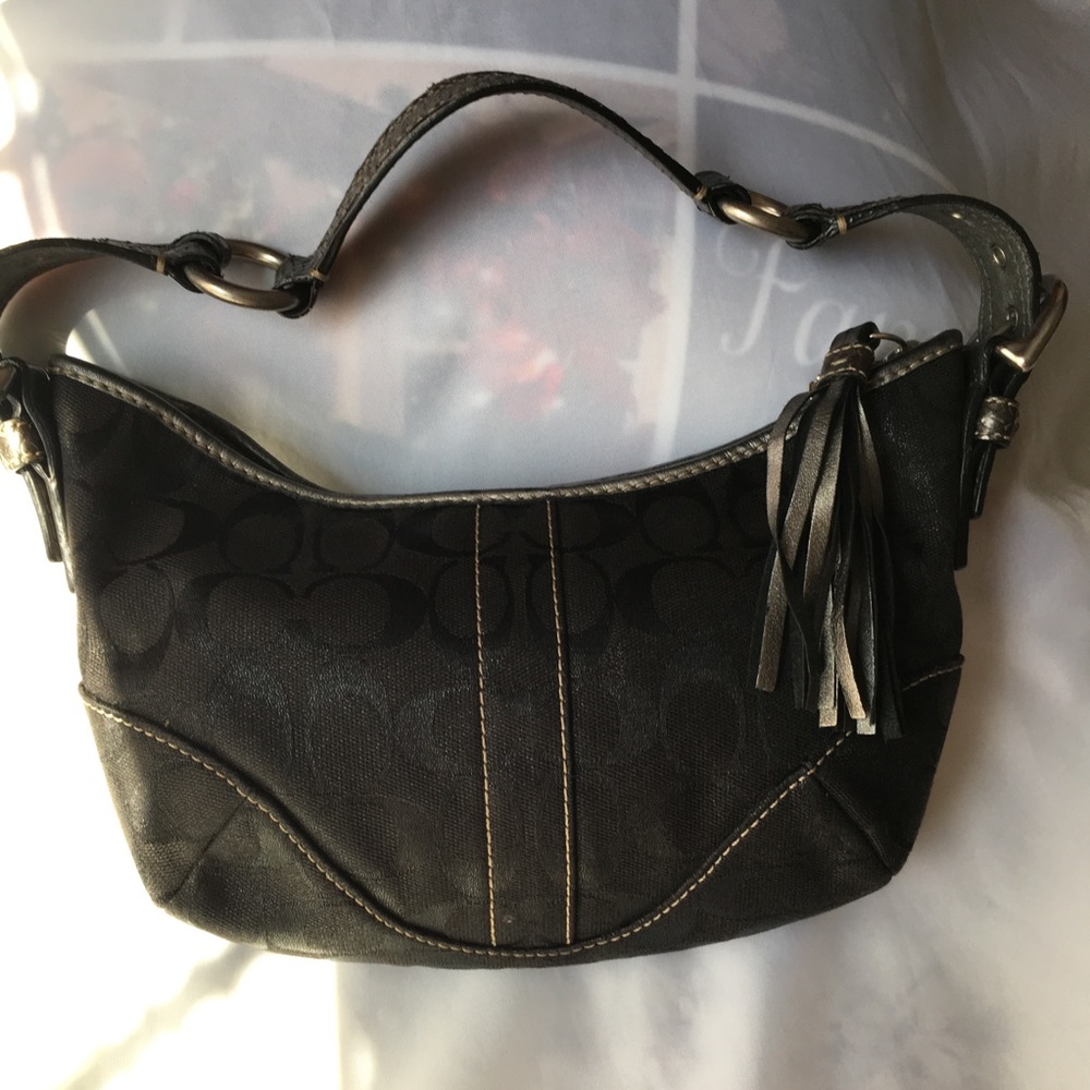 Coach beautiful shoulder bag